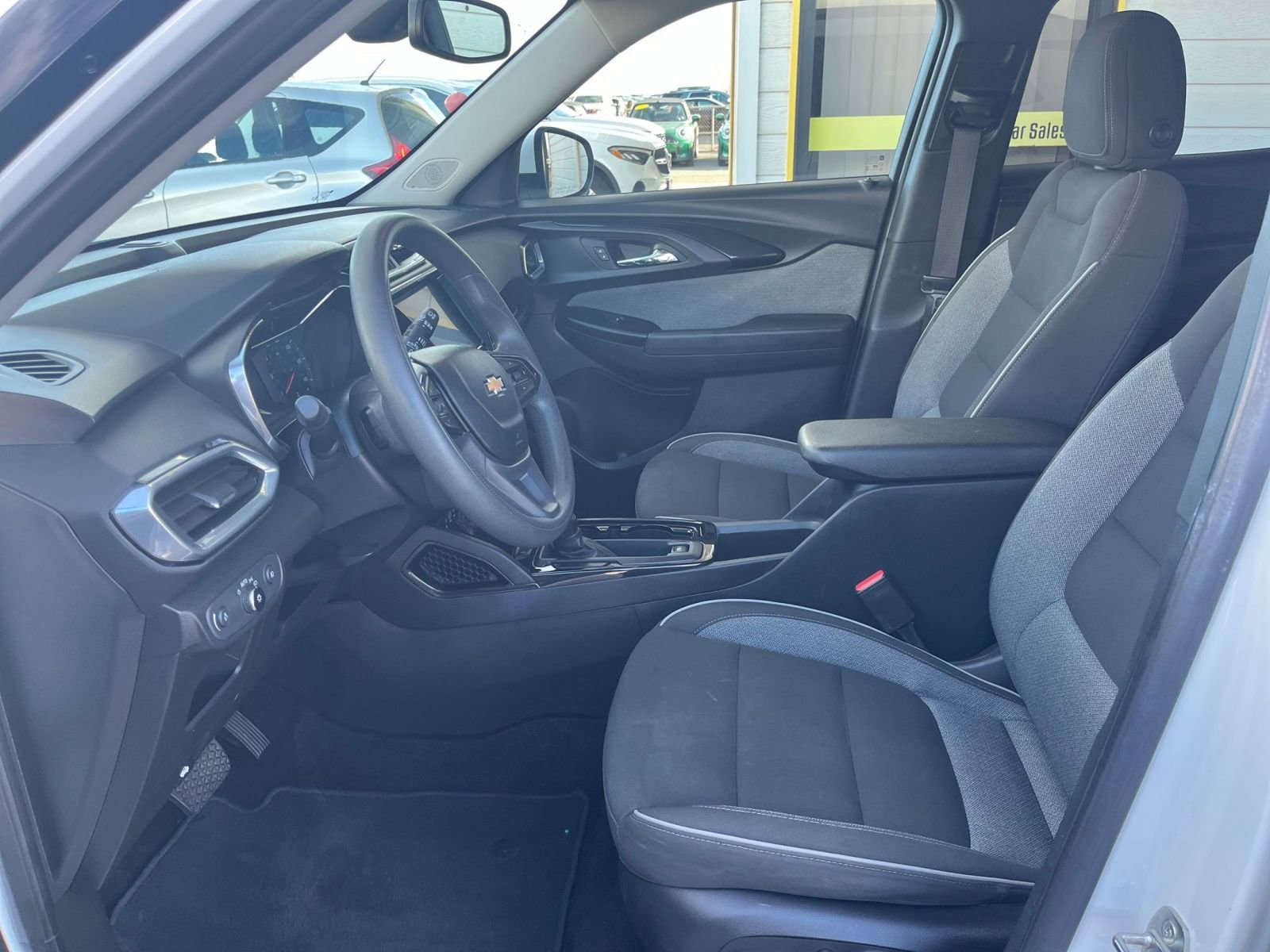 Thumbnail: 2023 Chevrolet TrailBlazer - 25