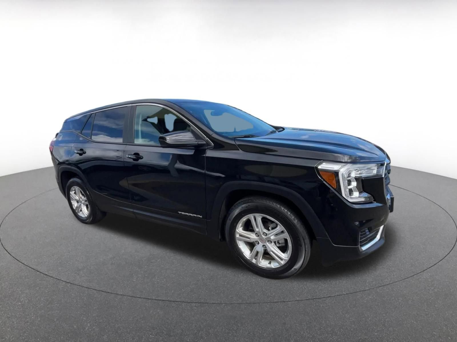Thumbnail: 2024 GMC Terrain - 2