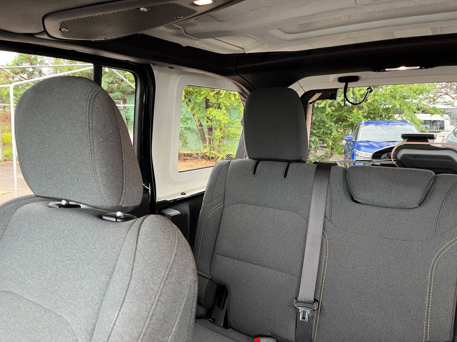 Thumbnail: 2025 Jeep Wrangler - 34