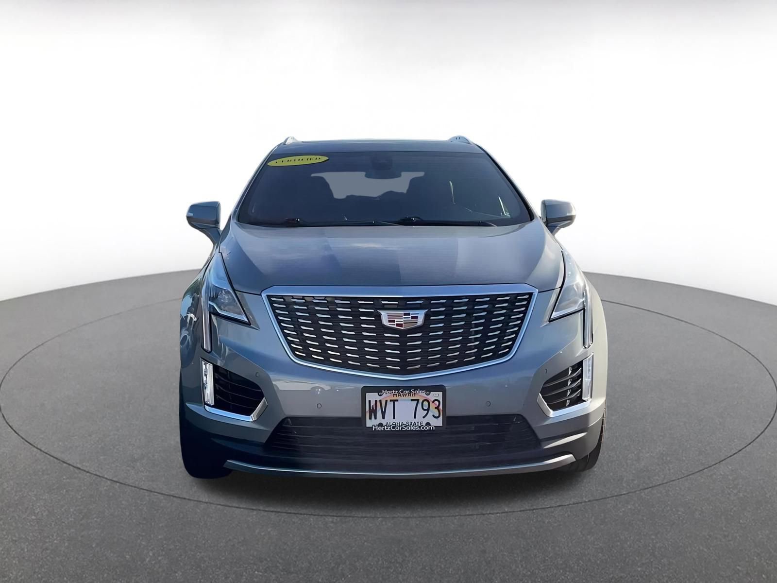 Thumbnail: 2023 Cadillac XT5 - 3