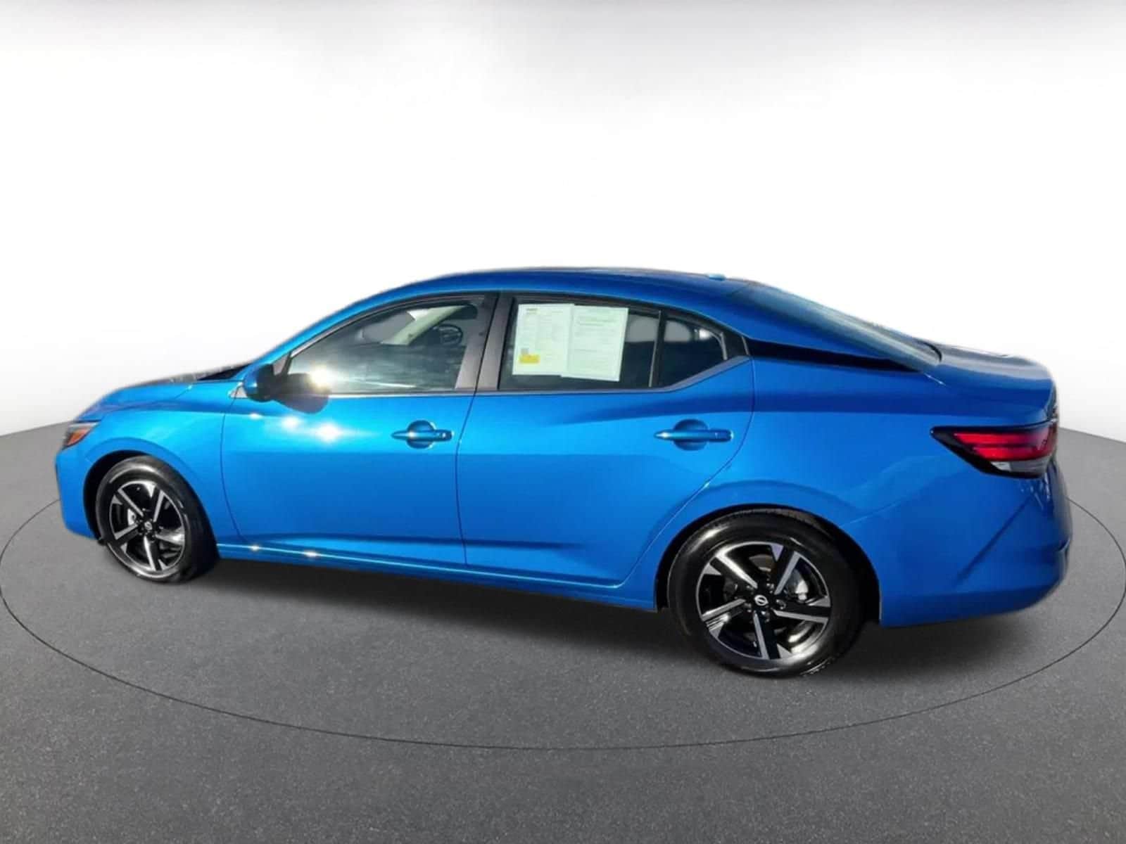 Thumbnail: 2025 Nissan Sentra - 10