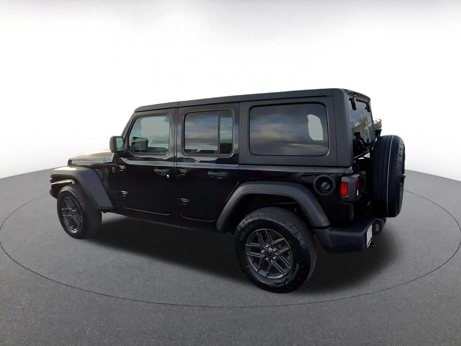 Thumbnail: 2025 Jeep Wrangler - 8