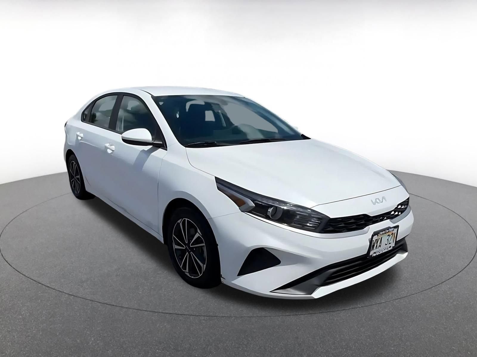 Thumbnail: 2024 Kia Forte - 3