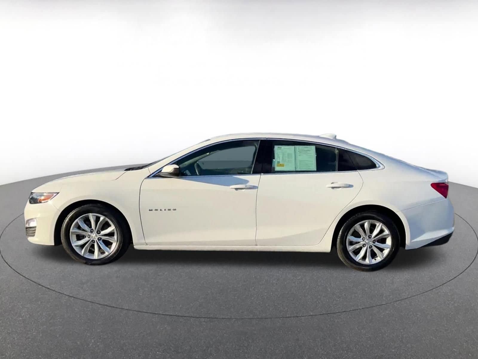 Thumbnail: 2023 Chevrolet Malibu - 9