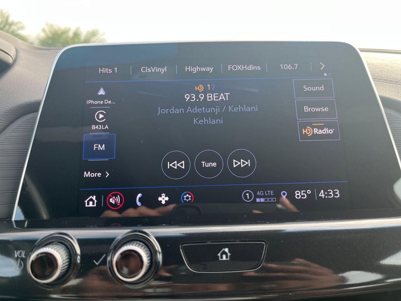 Thumbnail: 2023 Cadillac CT4 - 21