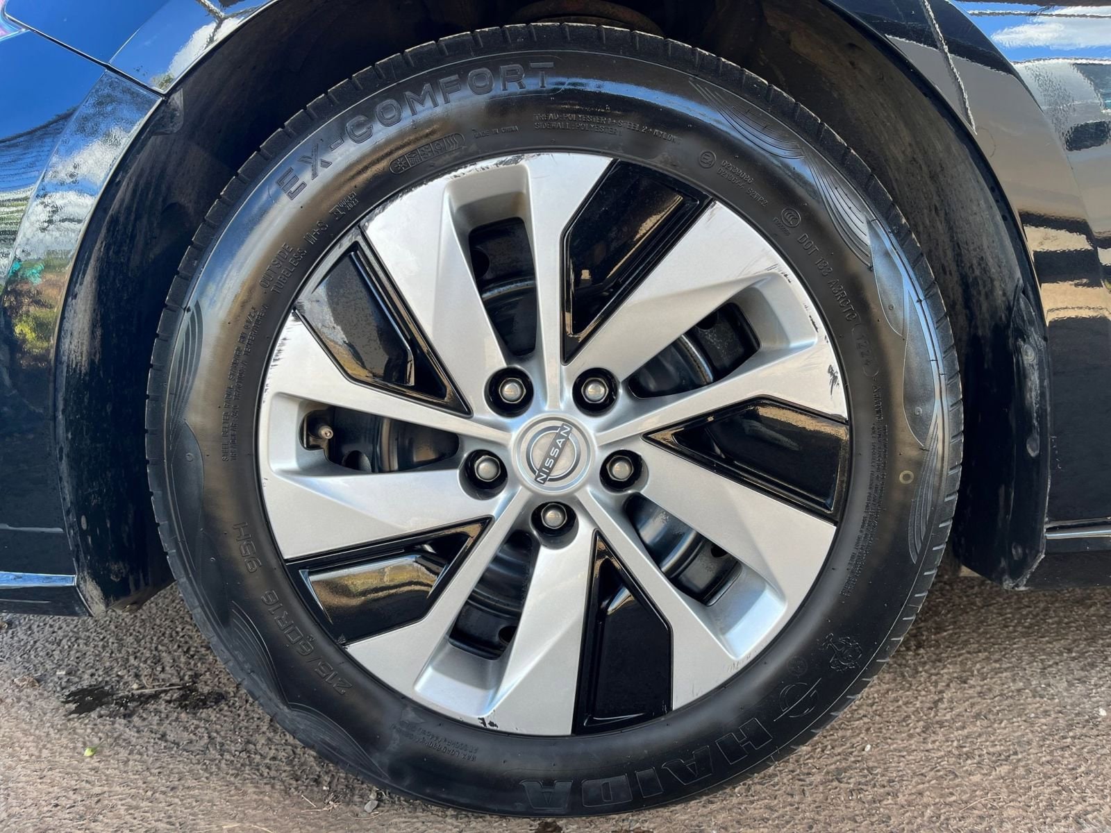 Thumbnail: 2023 Nissan Altima - 28