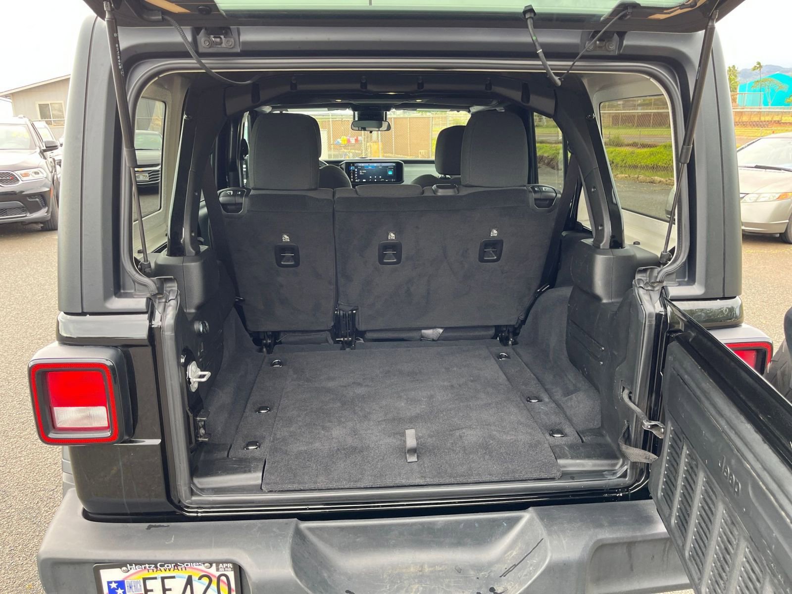 Thumbnail: 2025 Jeep Wrangler - 25