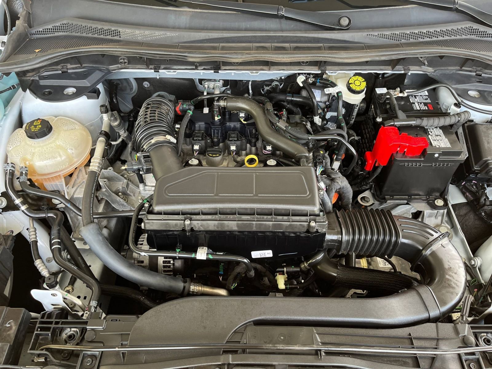 Thumbnail: 2023 Ford Escape - 32