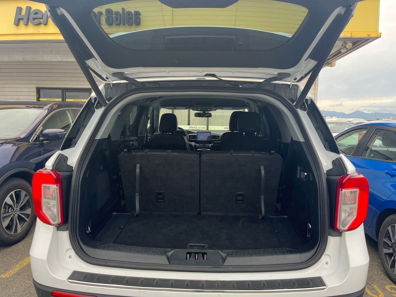 Thumbnail: 2023 Ford Explorer - 35