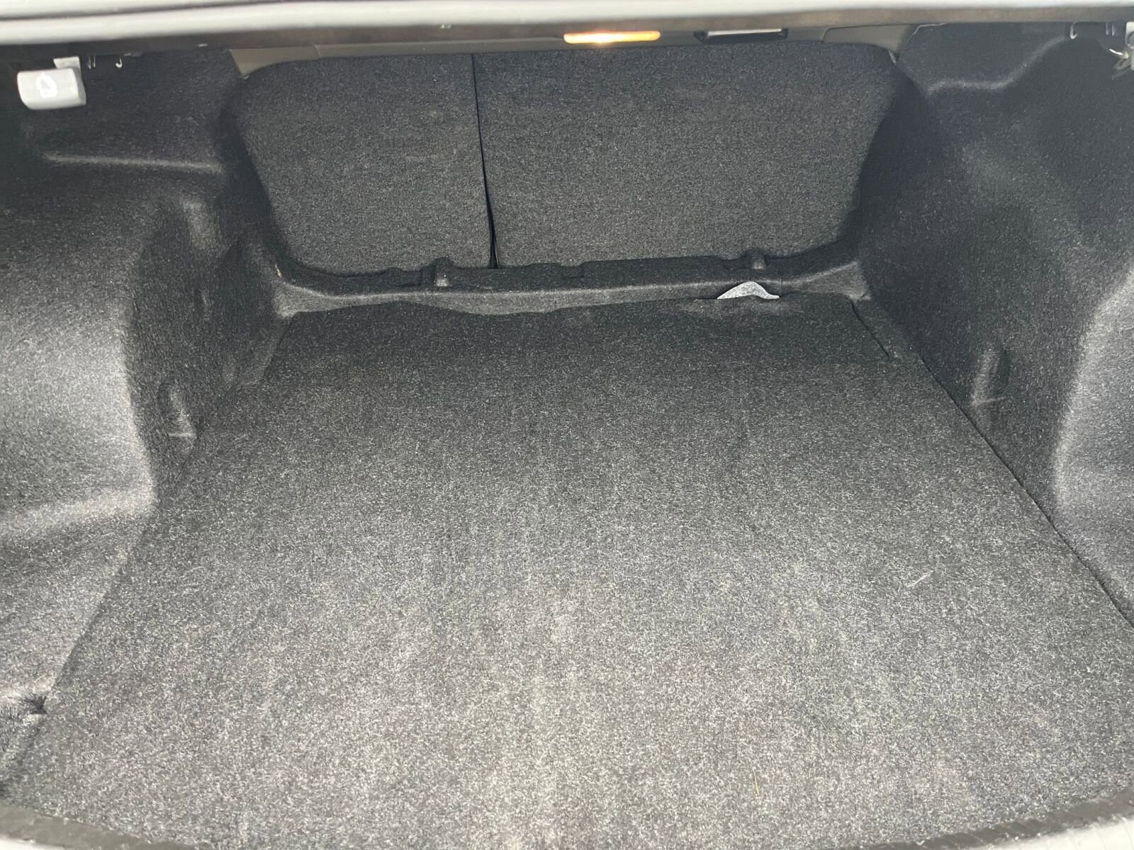 Thumbnail: 2024 Chevrolet Malibu - 32