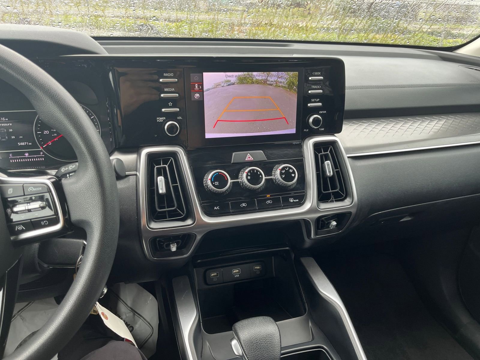 Thumbnail: 2023 Kia Sorento - 17