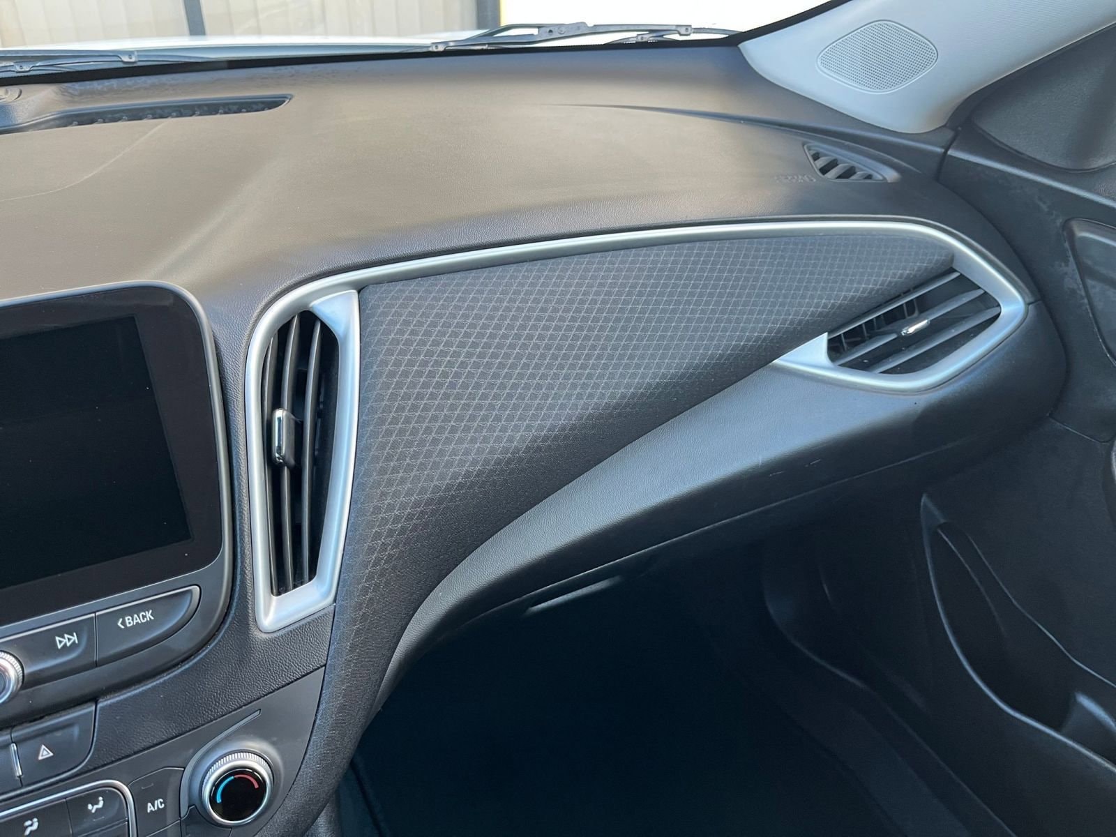 Thumbnail: 2023 Chevrolet Malibu - 35