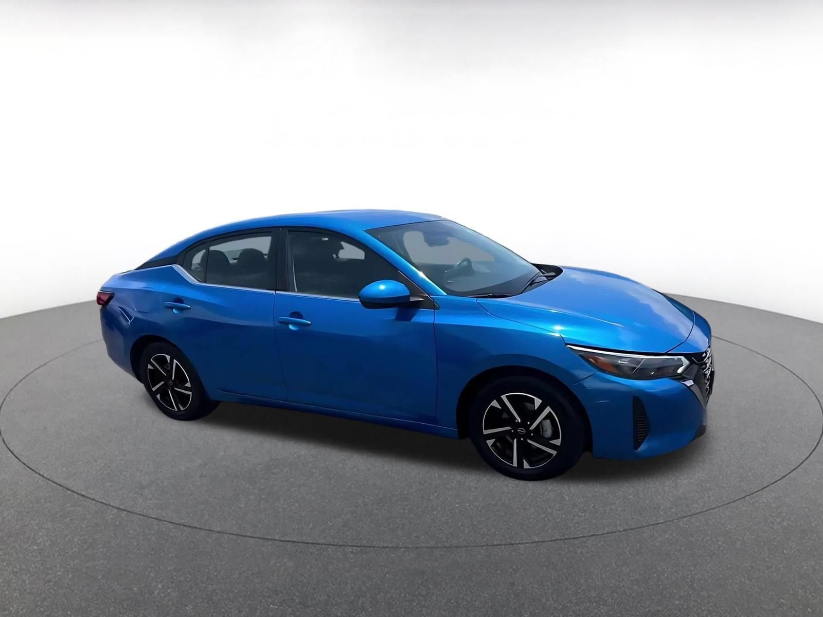 Thumbnail: 2025 Nissan Sentra - 2