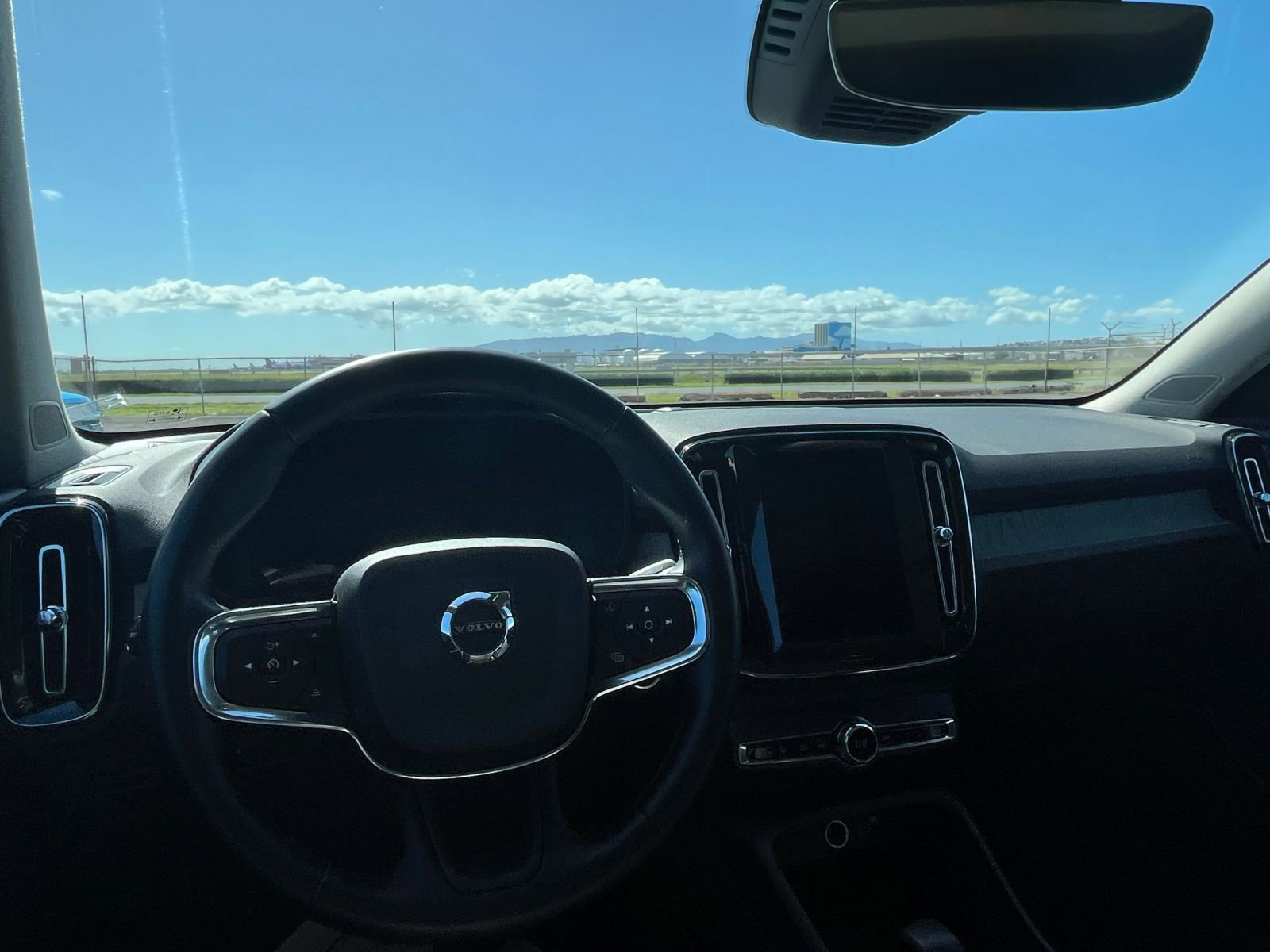 Thumbnail: 2024 Volvo XC40 - 34