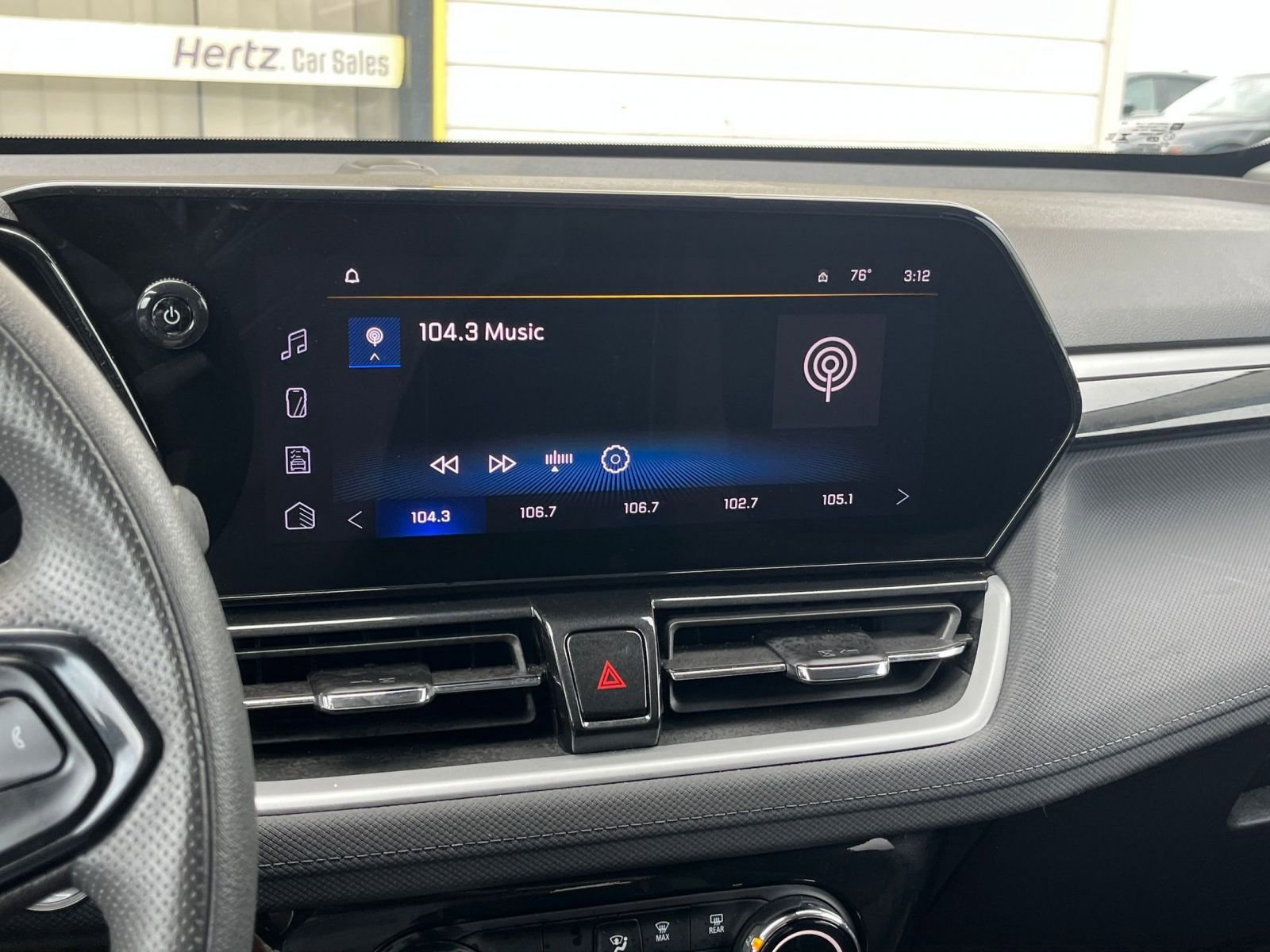 Thumbnail: 2025 Chevrolet TrailBlazer - 20