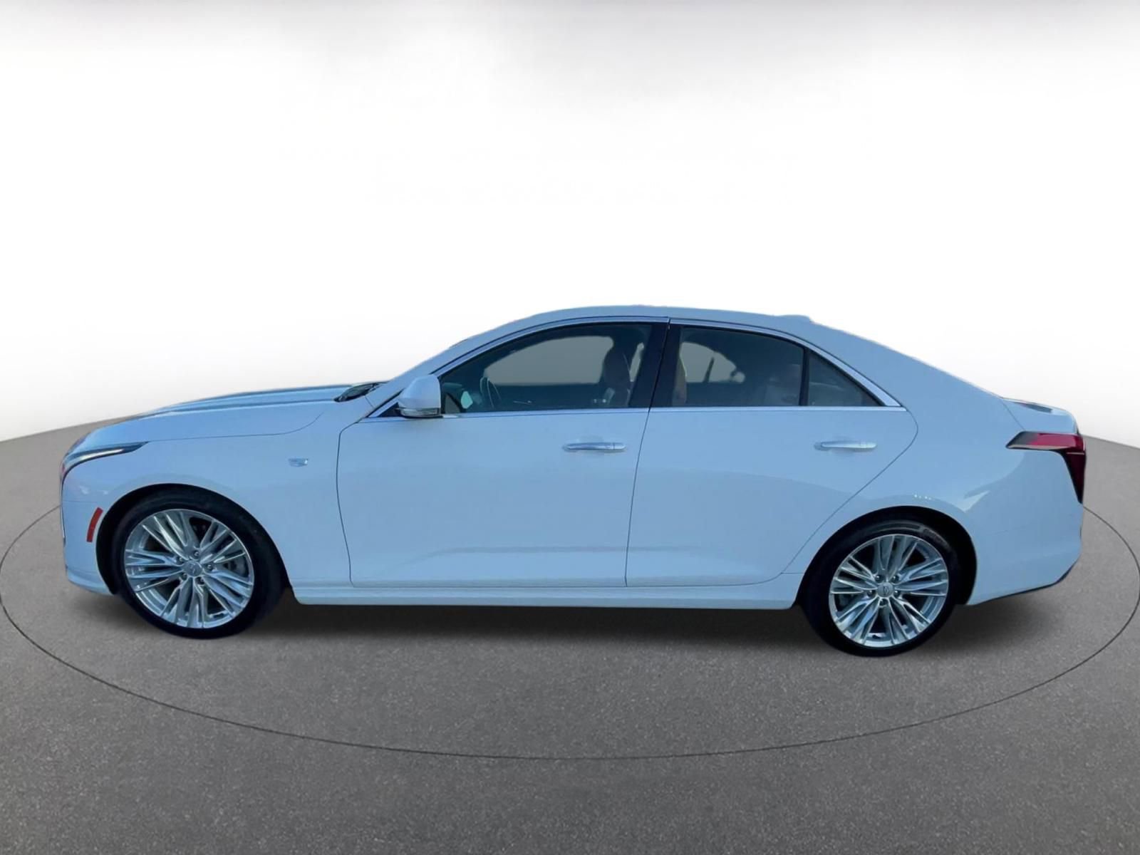 Thumbnail: 2023 Cadillac CT4 - 9