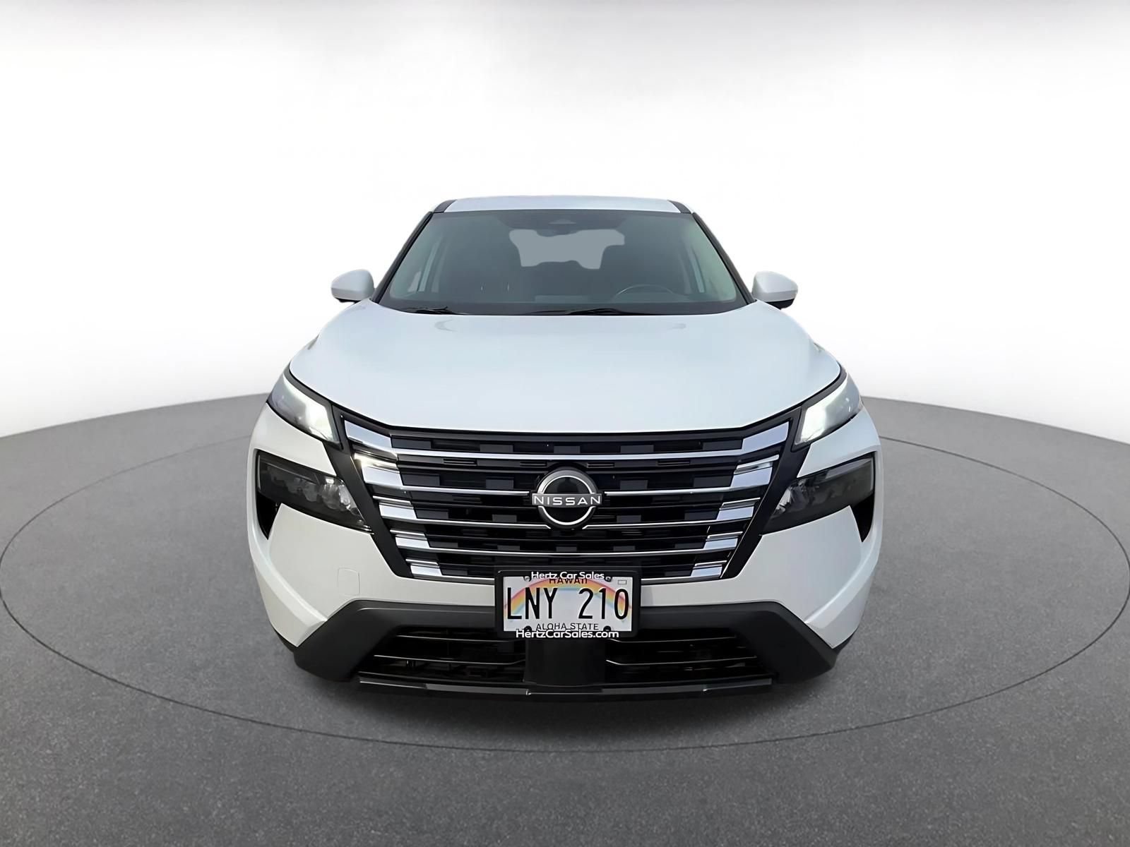 Thumbnail: 2025 Nissan Rogue - 4