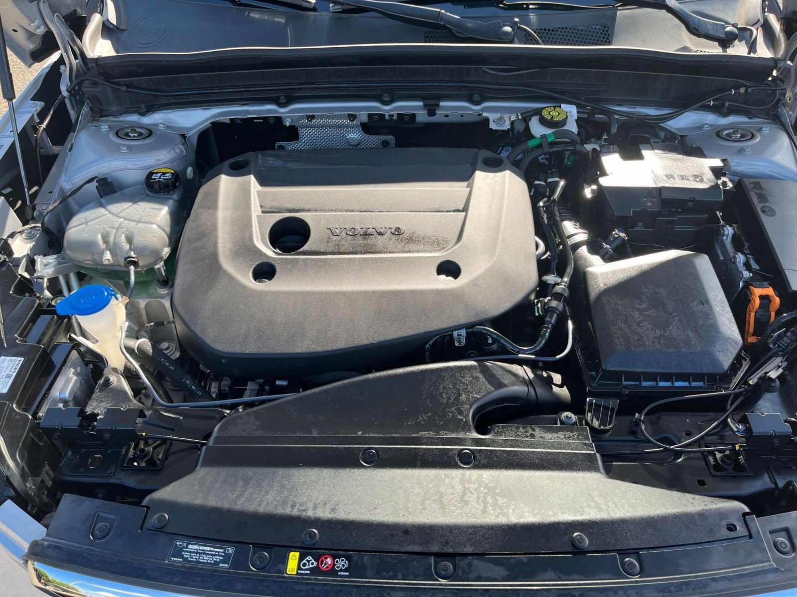 Thumbnail: 2024 Volvo XC40 - 32