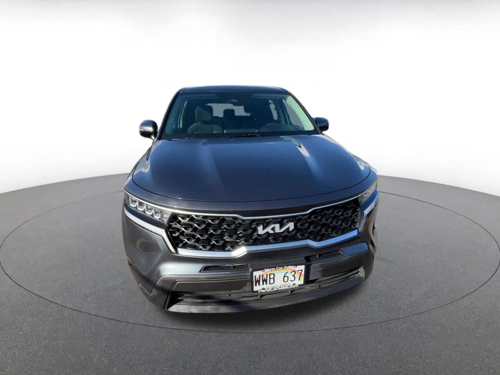 Thumbnail: 2023 Kia Sorento - 4