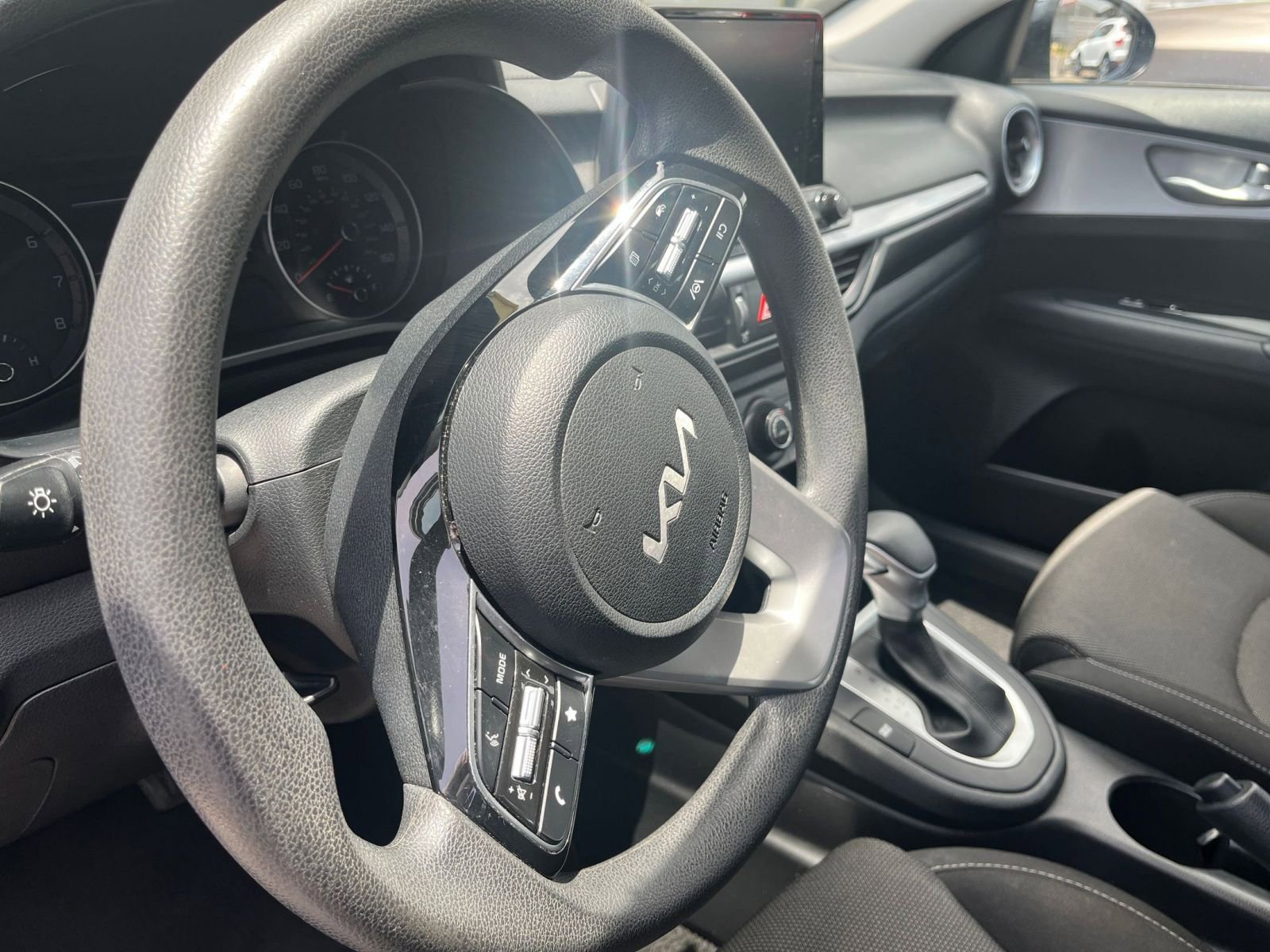 Thumbnail: 2024 Kia Forte - 33