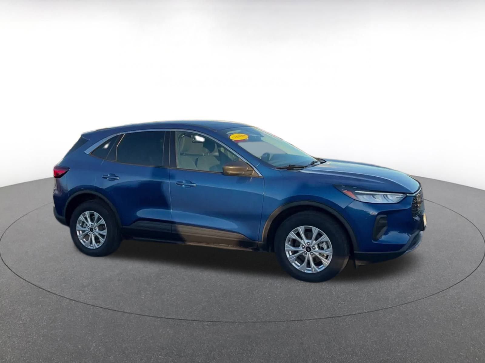 Thumbnail: 2023 Ford Escape - 2