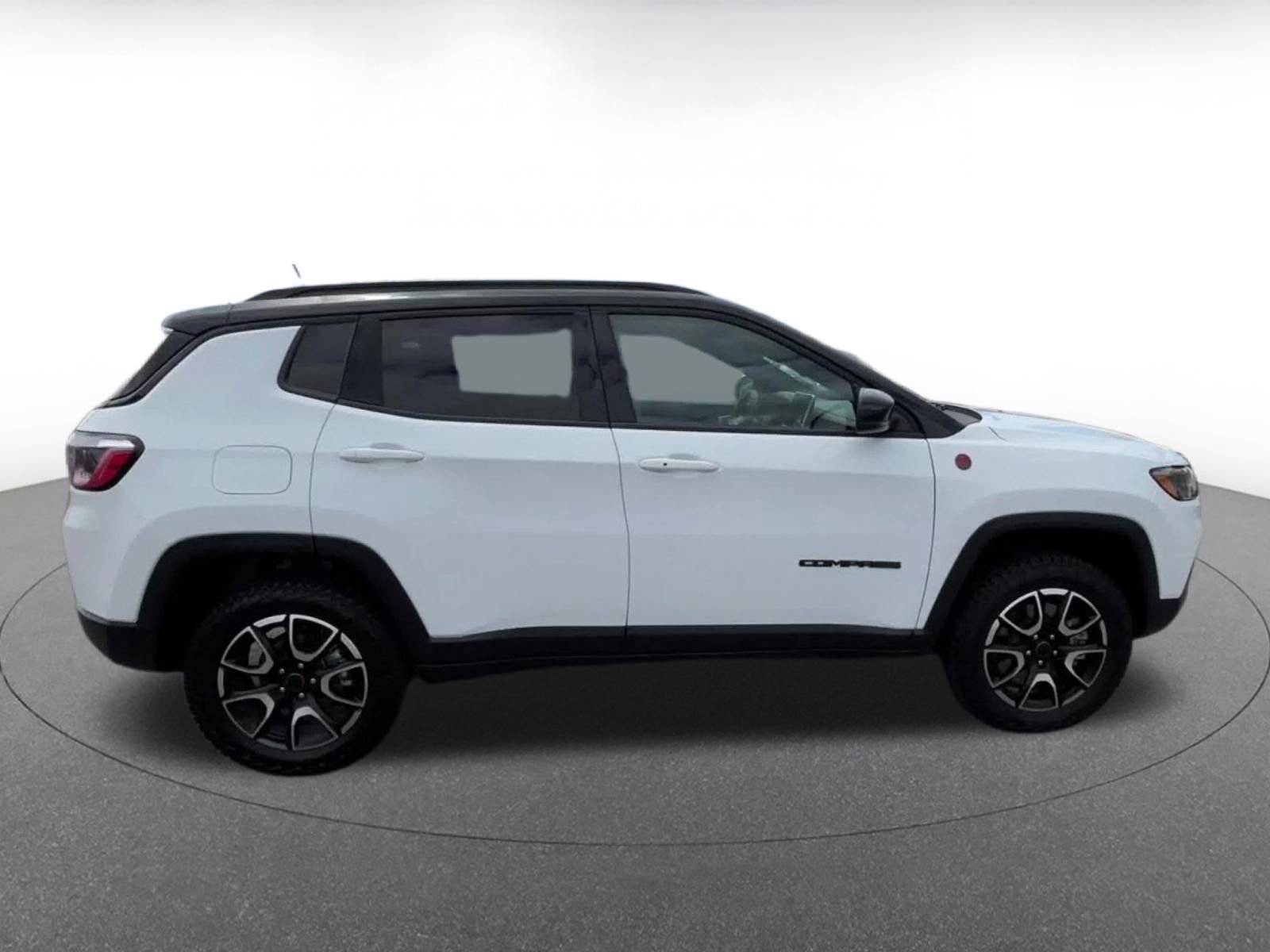 Thumbnail: 2025 Jeep Compass - 16