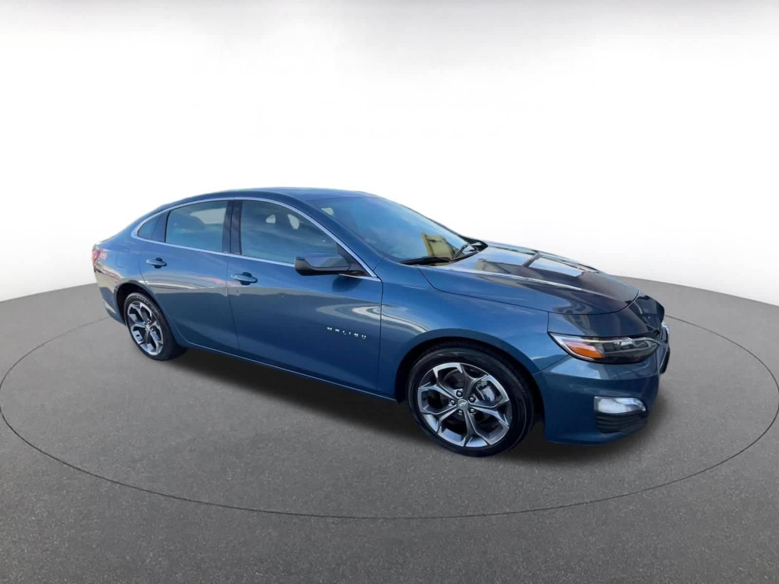 Thumbnail: 2024 Chevrolet Malibu - 2