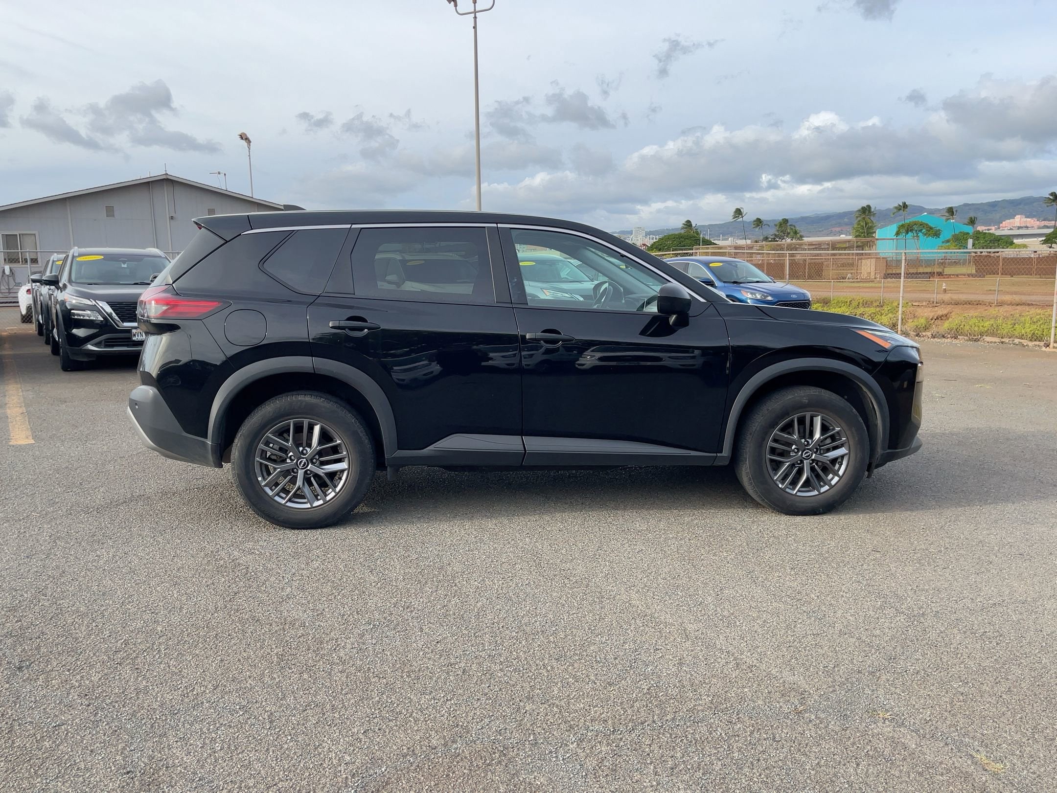 Thumbnail: 2023 Nissan Rogue - 9