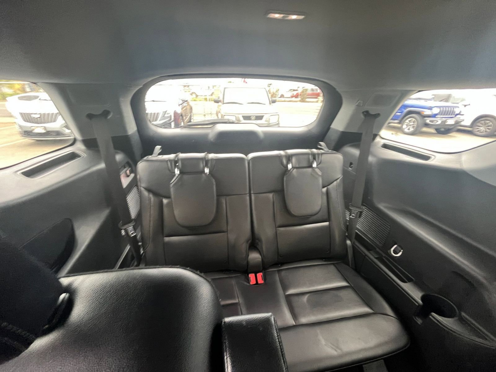 Thumbnail: 2023 Ford Explorer - 32