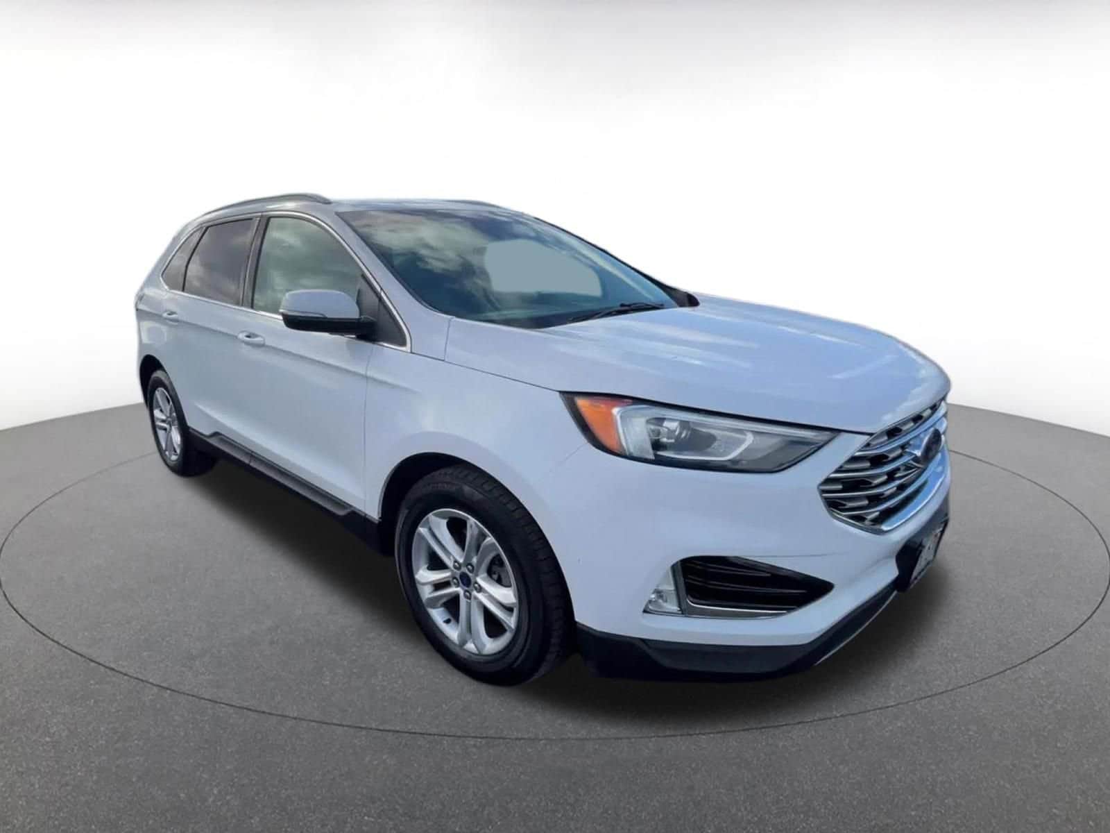 Thumbnail: 2020 Ford Edge - 3