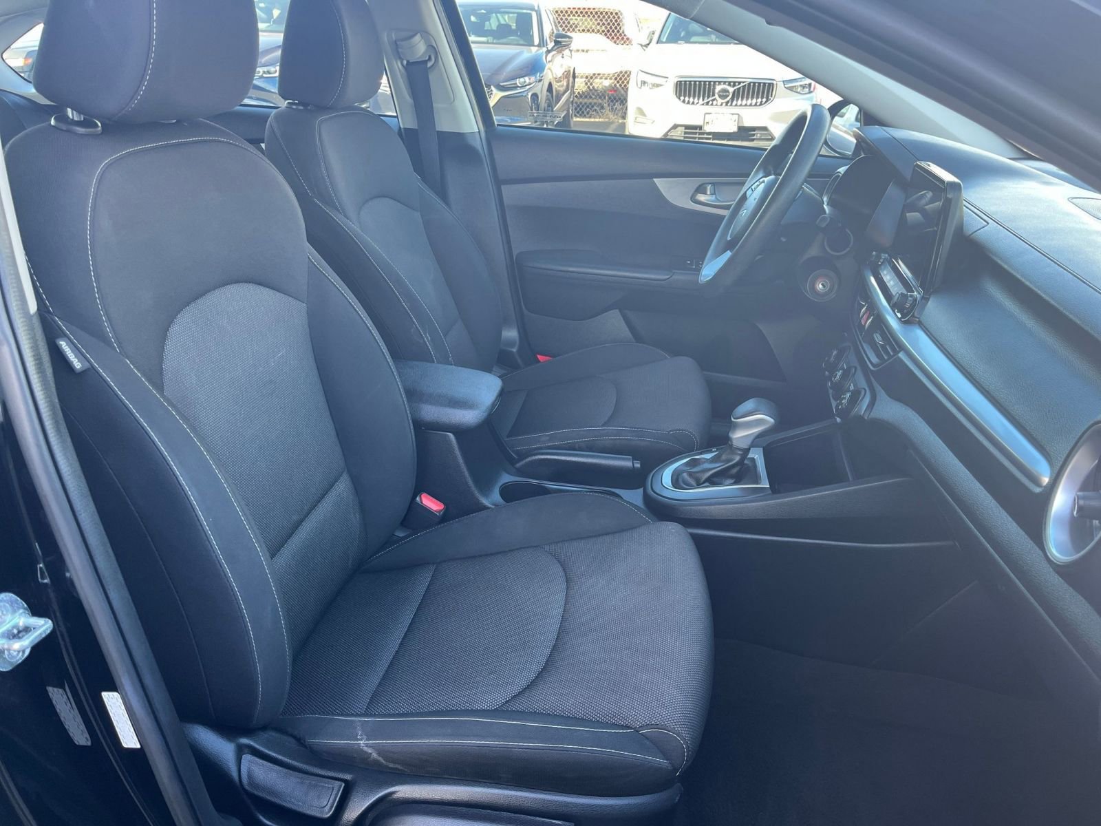 Thumbnail: 2023 Kia Forte - 34