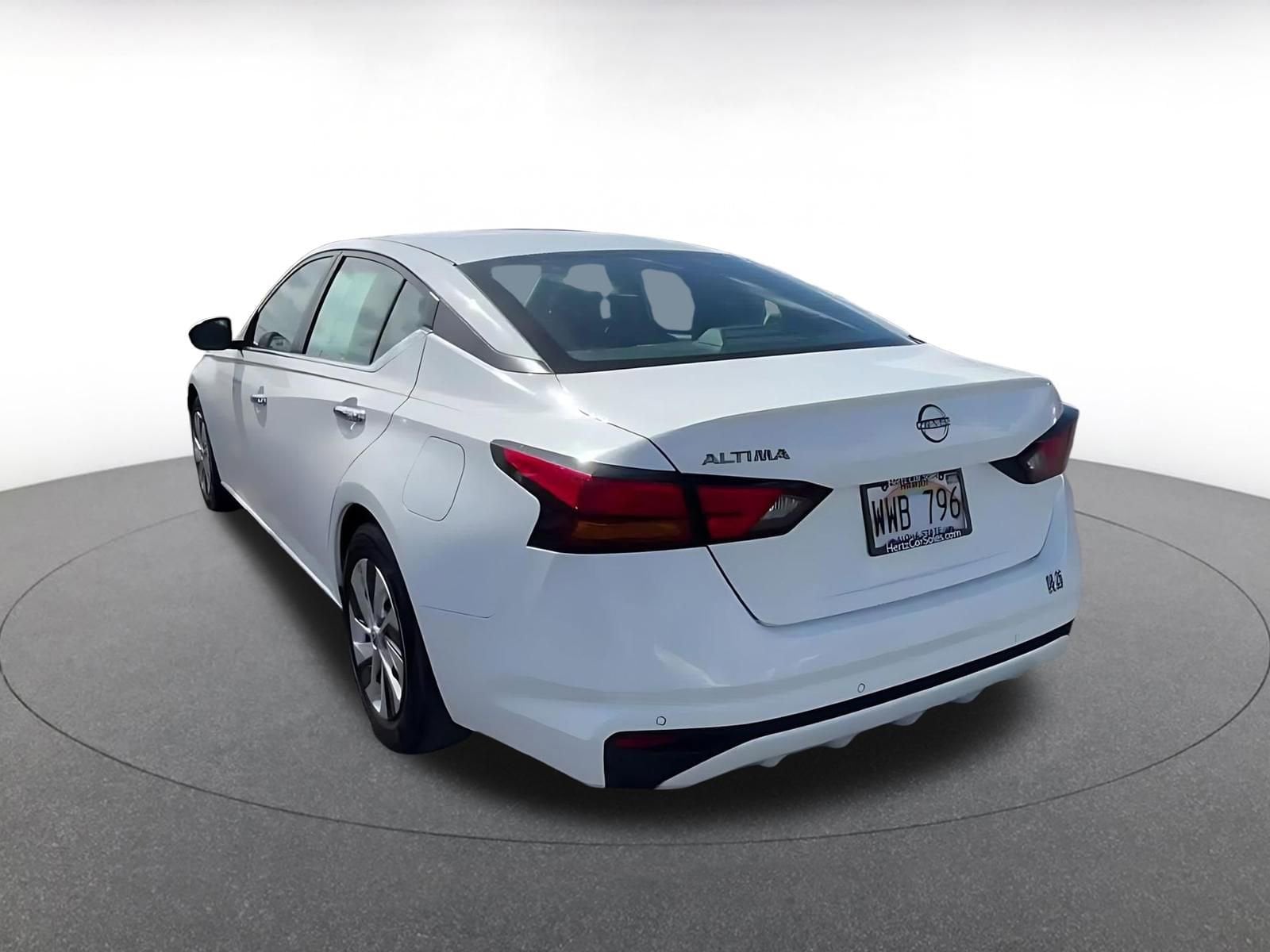 Thumbnail: 2023 Nissan Altima - 11