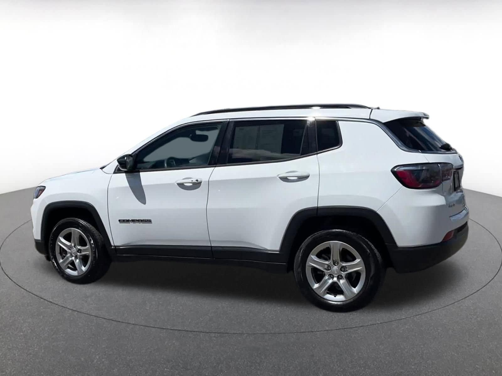 Thumbnail: 2023 Jeep Compass - 10