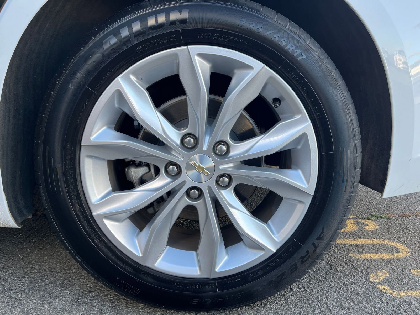 Thumbnail: 2023 Chevrolet Malibu - 30