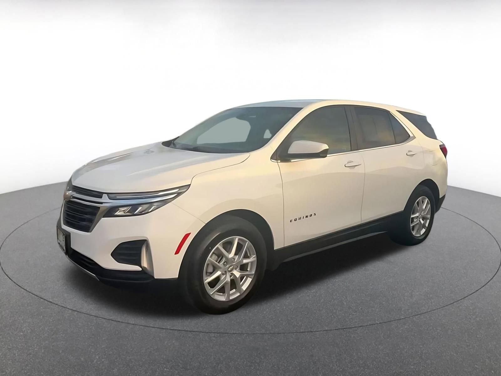 Thumbnail: 2023 Chevrolet Equinox - 8