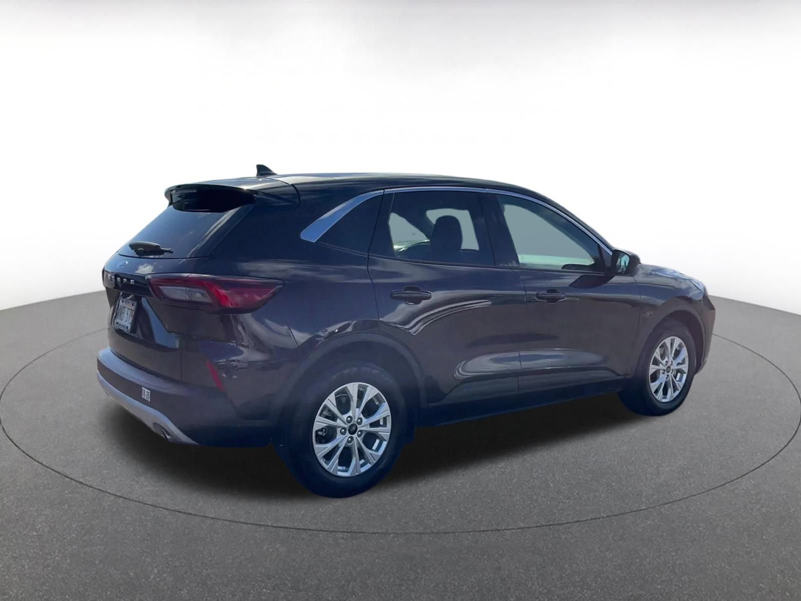 Thumbnail: 2023 Ford Escape - 14