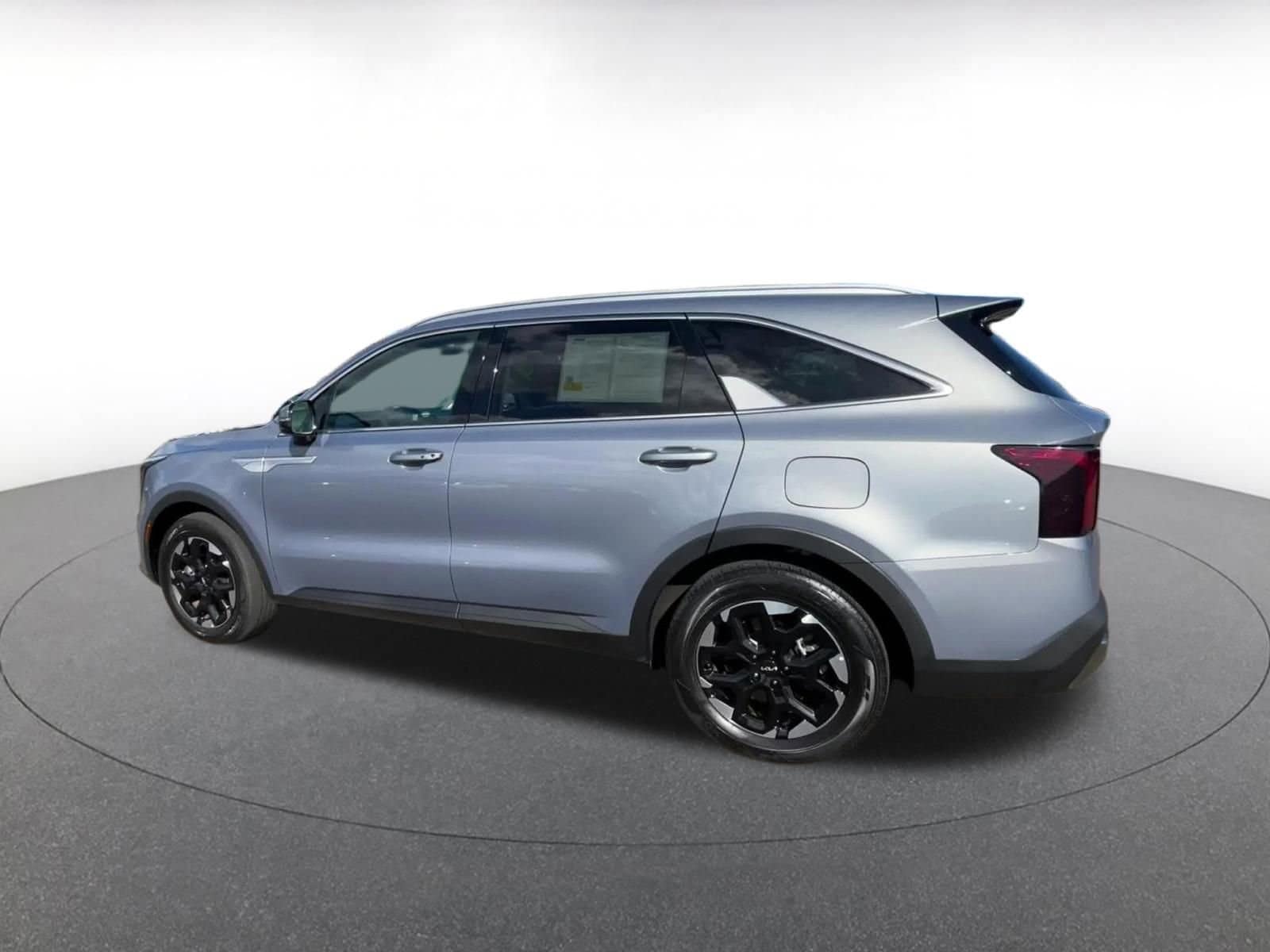 Thumbnail: 2024 Kia Sorento - 10