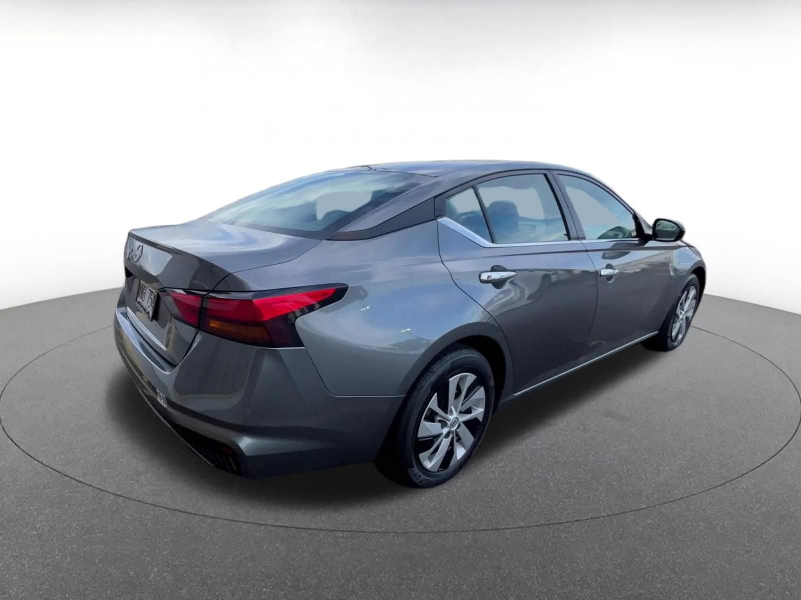 Thumbnail: 2023 Nissan Altima - 15
