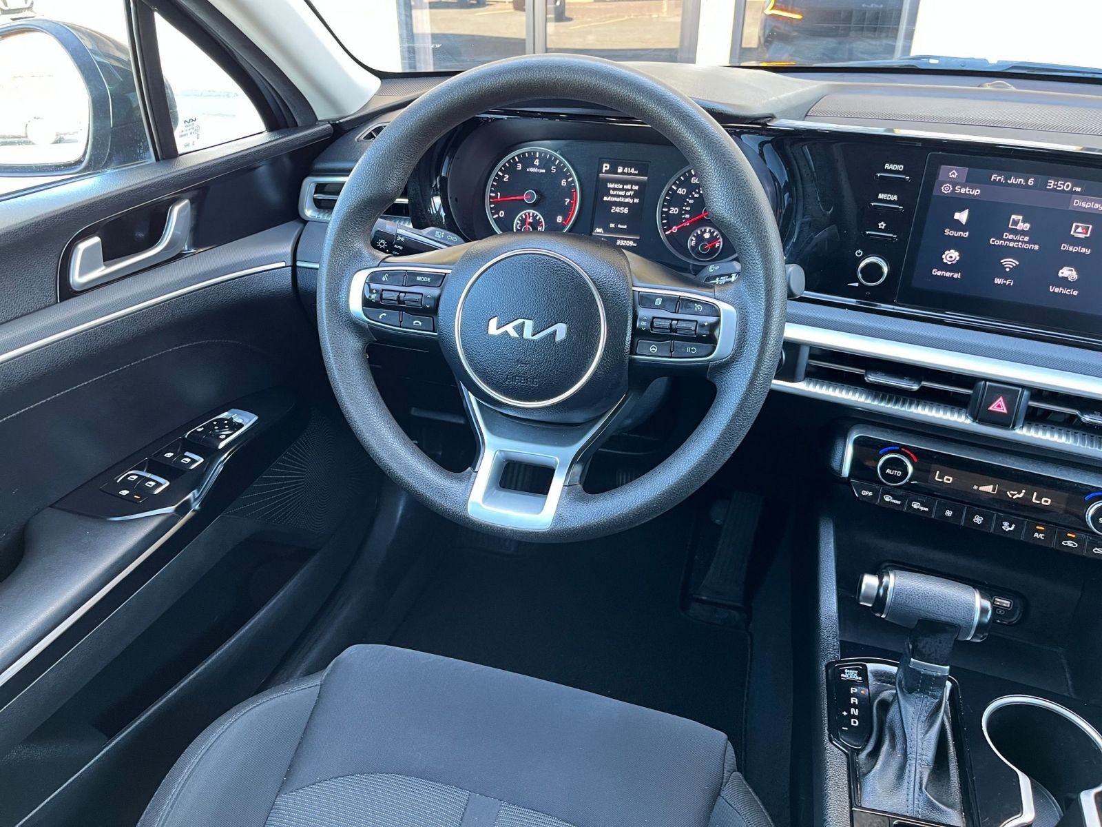 Thumbnail: 2023 Kia K5 - 32