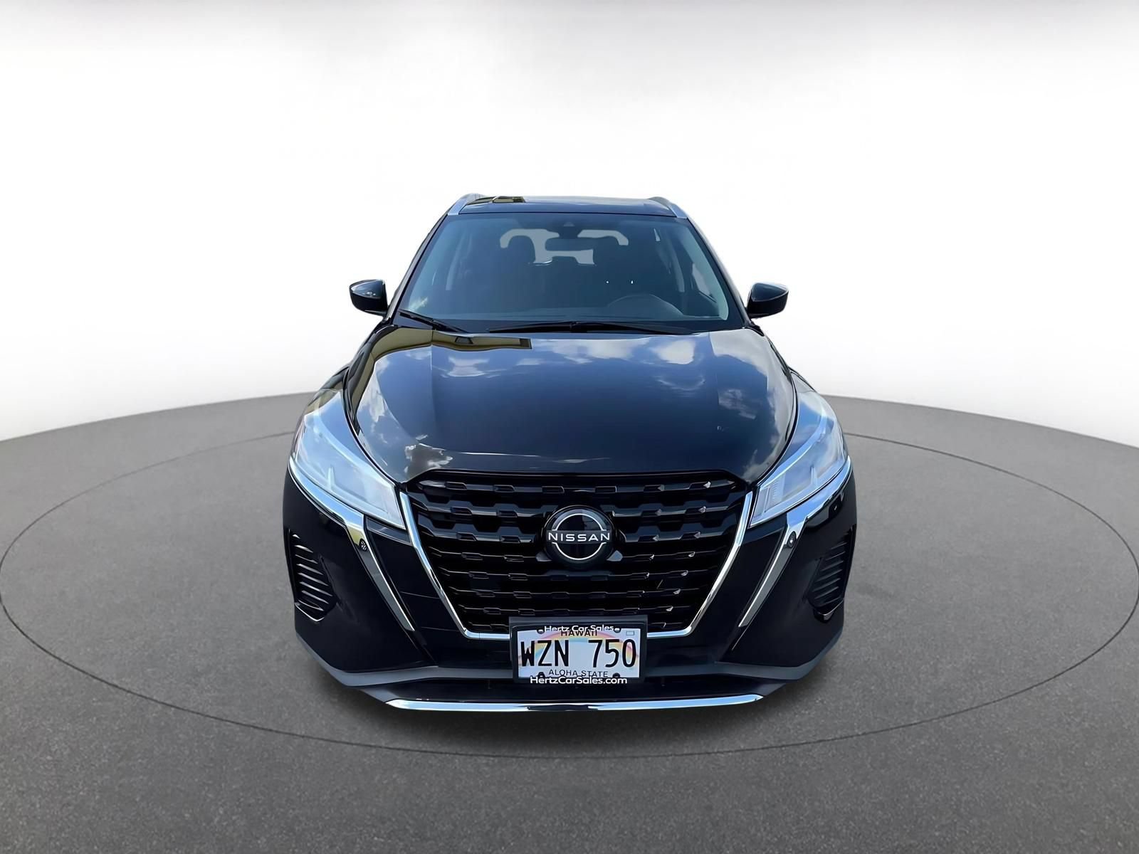 Thumbnail: 2024 Nissan Kicks - 4