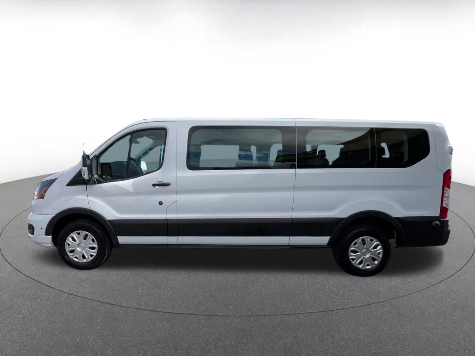 Thumbnail: 2024 Ford Econoline - 9