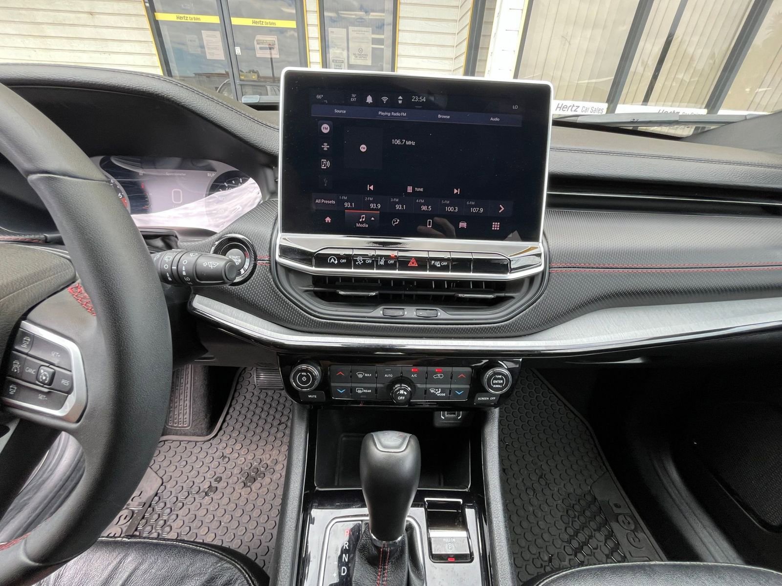 Thumbnail: 2025 Jeep Compass - 17