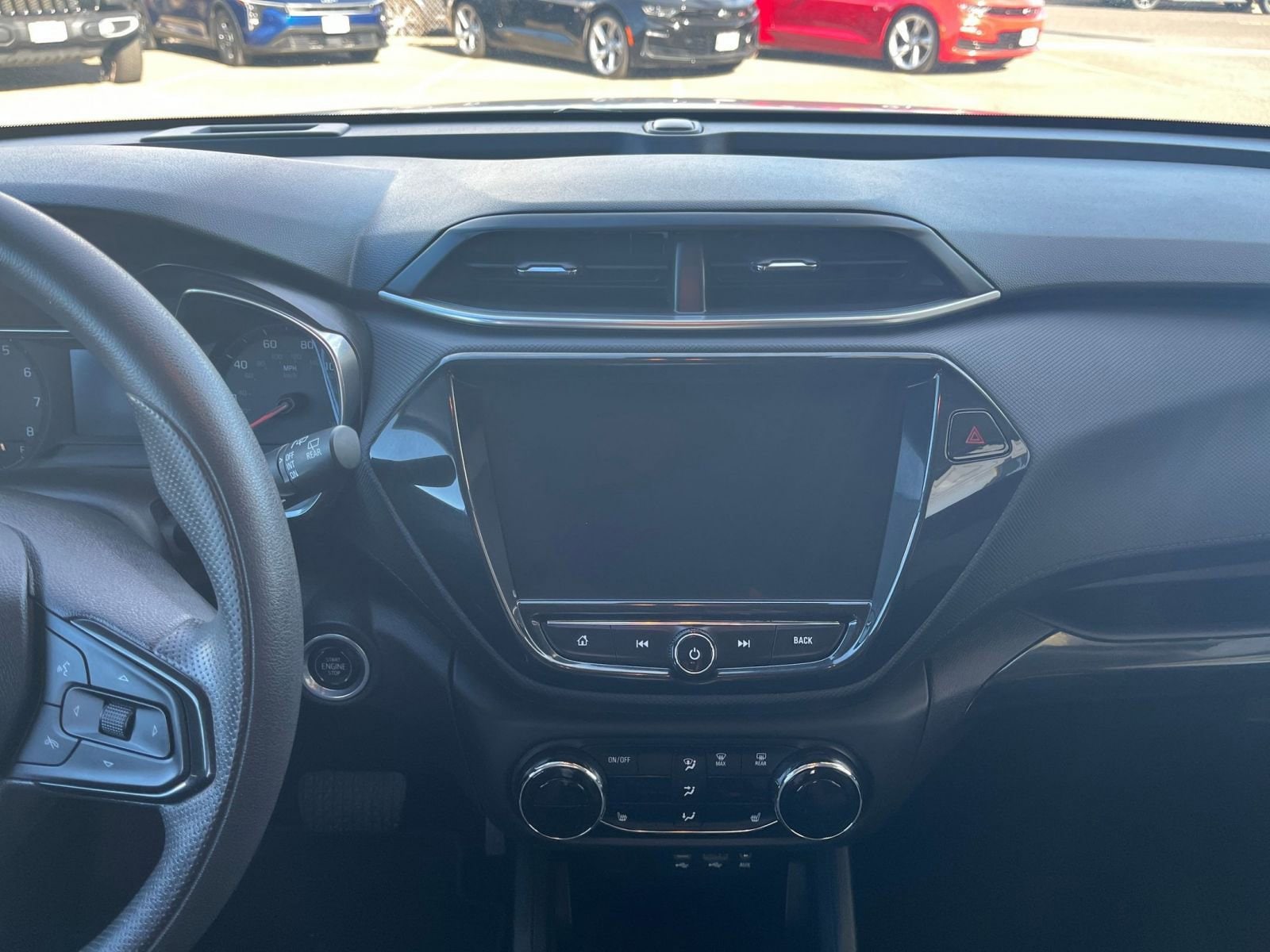 Thumbnail: 2023 Chevrolet TrailBlazer - 18