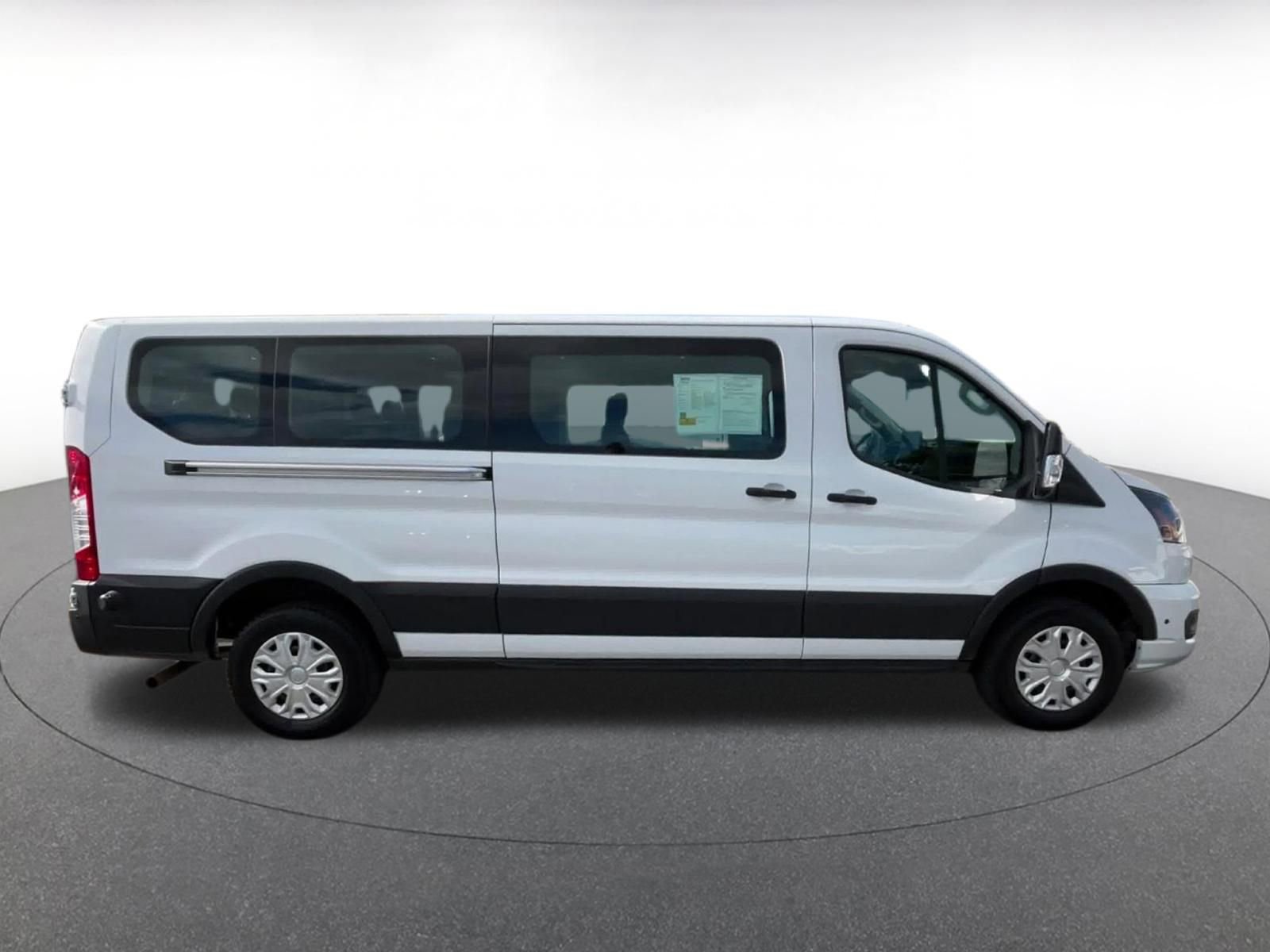 Thumbnail: 2024 Ford Econoline - 16