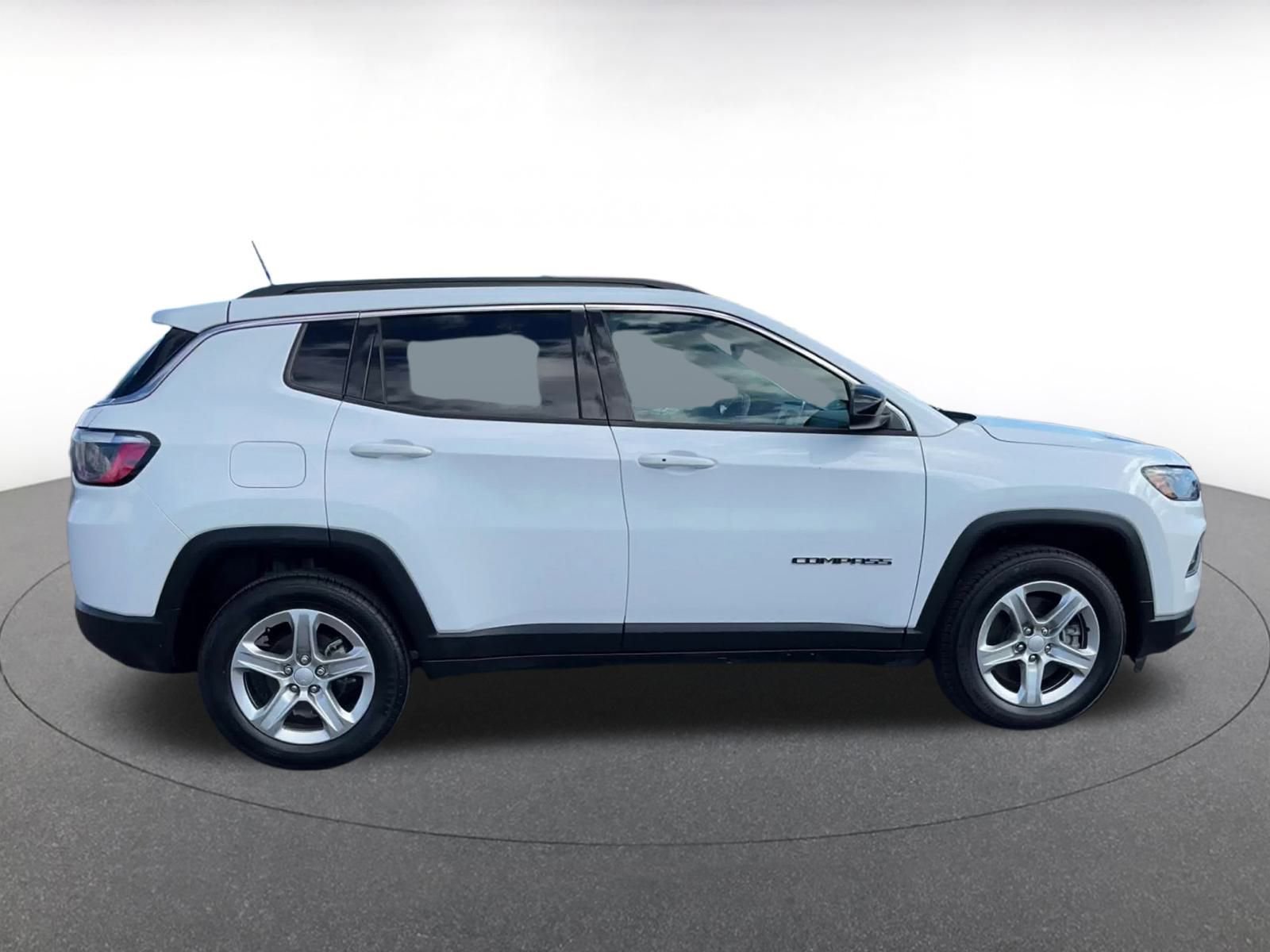 Thumbnail: 2023 Jeep Compass - 15
