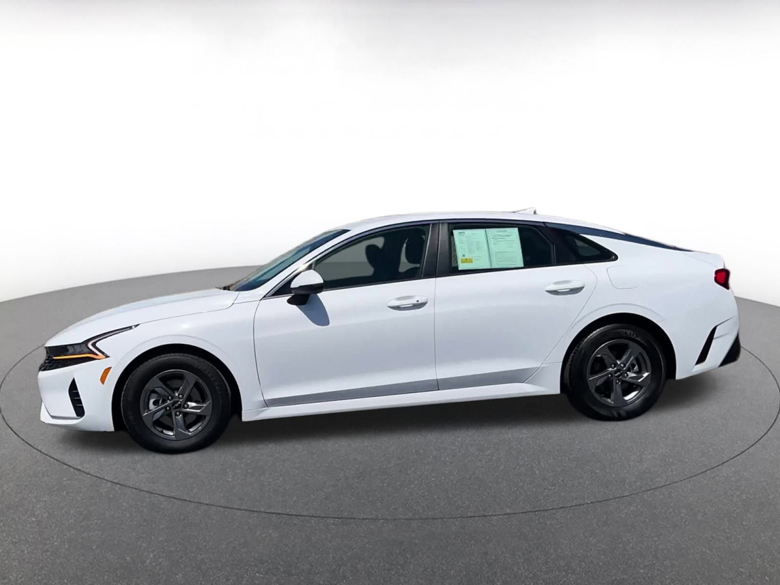 Thumbnail: 2023 Kia K5 - 8