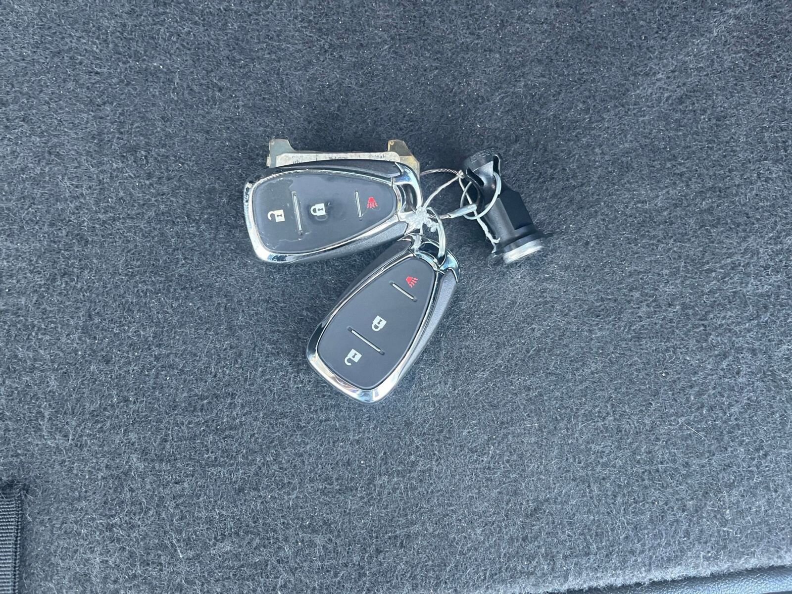 Thumbnail: 2023 Chevrolet Equinox - 21