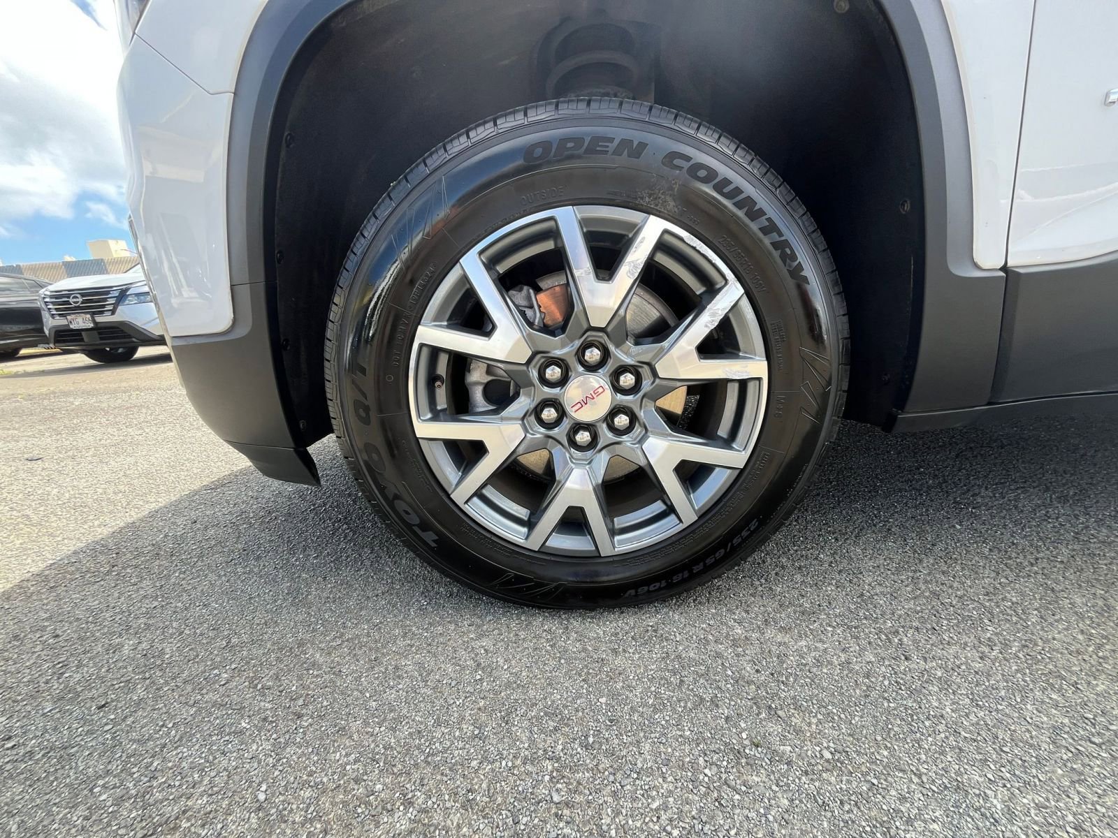 Thumbnail: 2023 GMC Acadia - 32