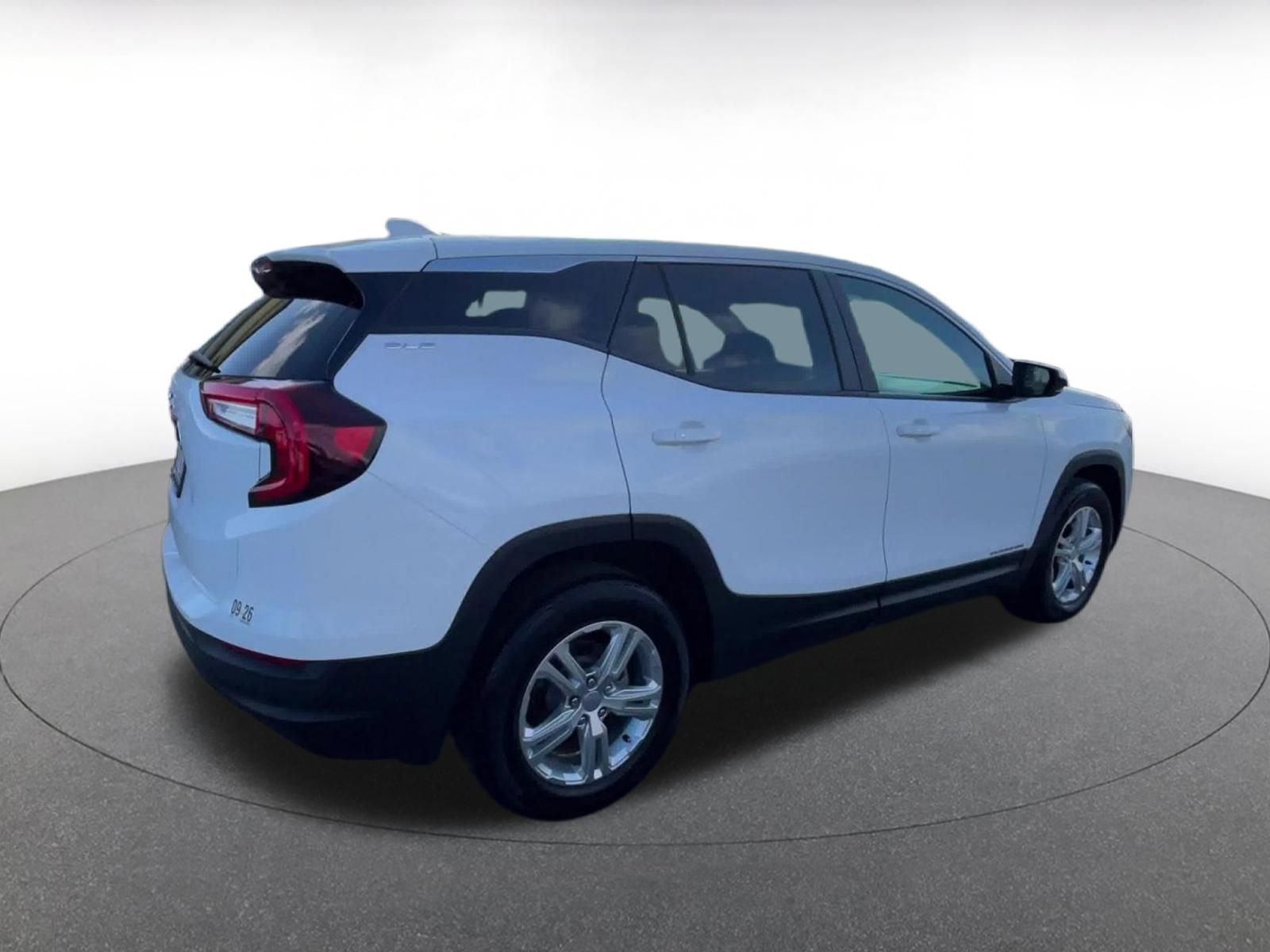 Thumbnail: 2024 GMC Terrain - 15