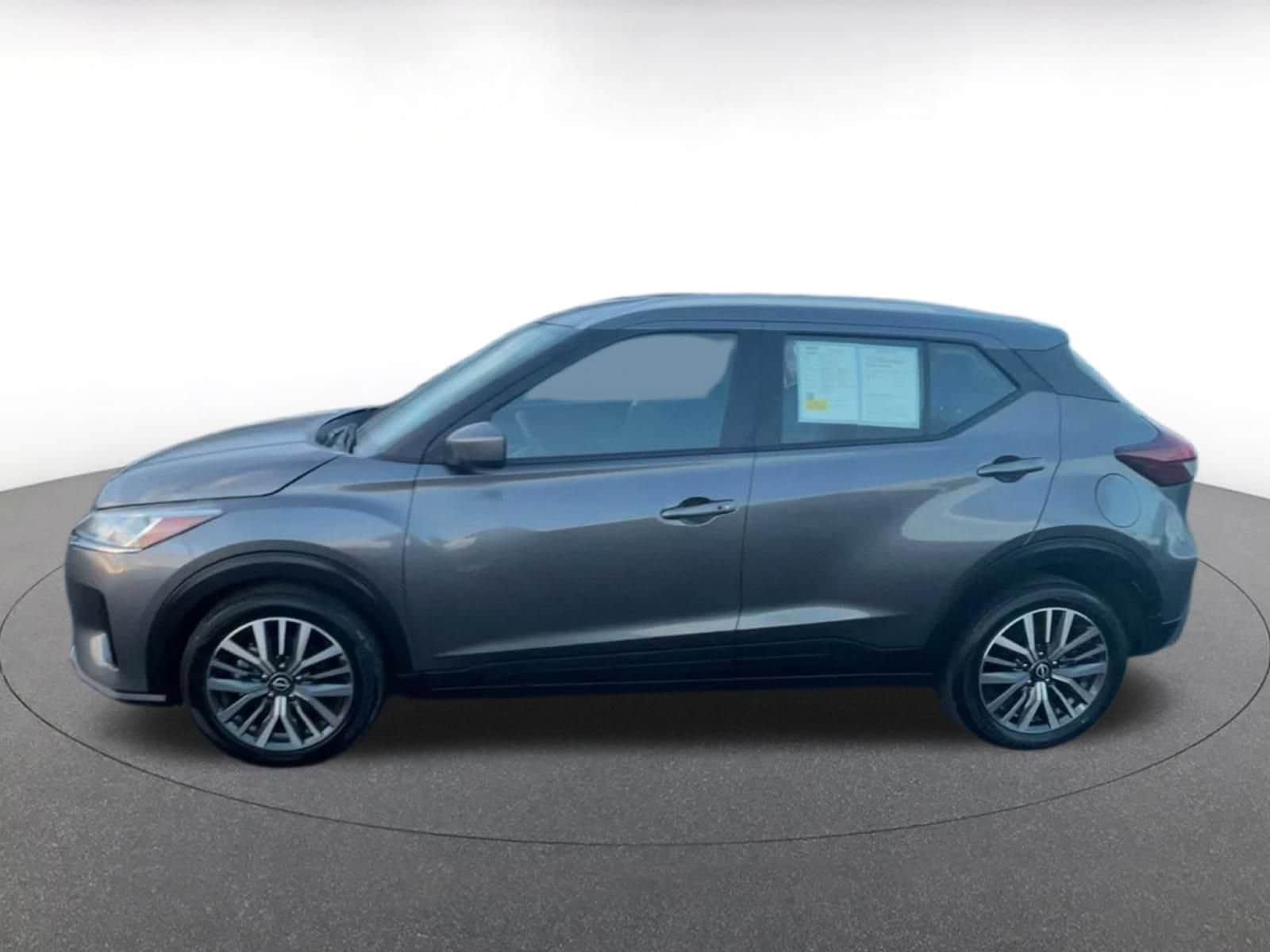 Thumbnail: 2024 Nissan Kicks - 8